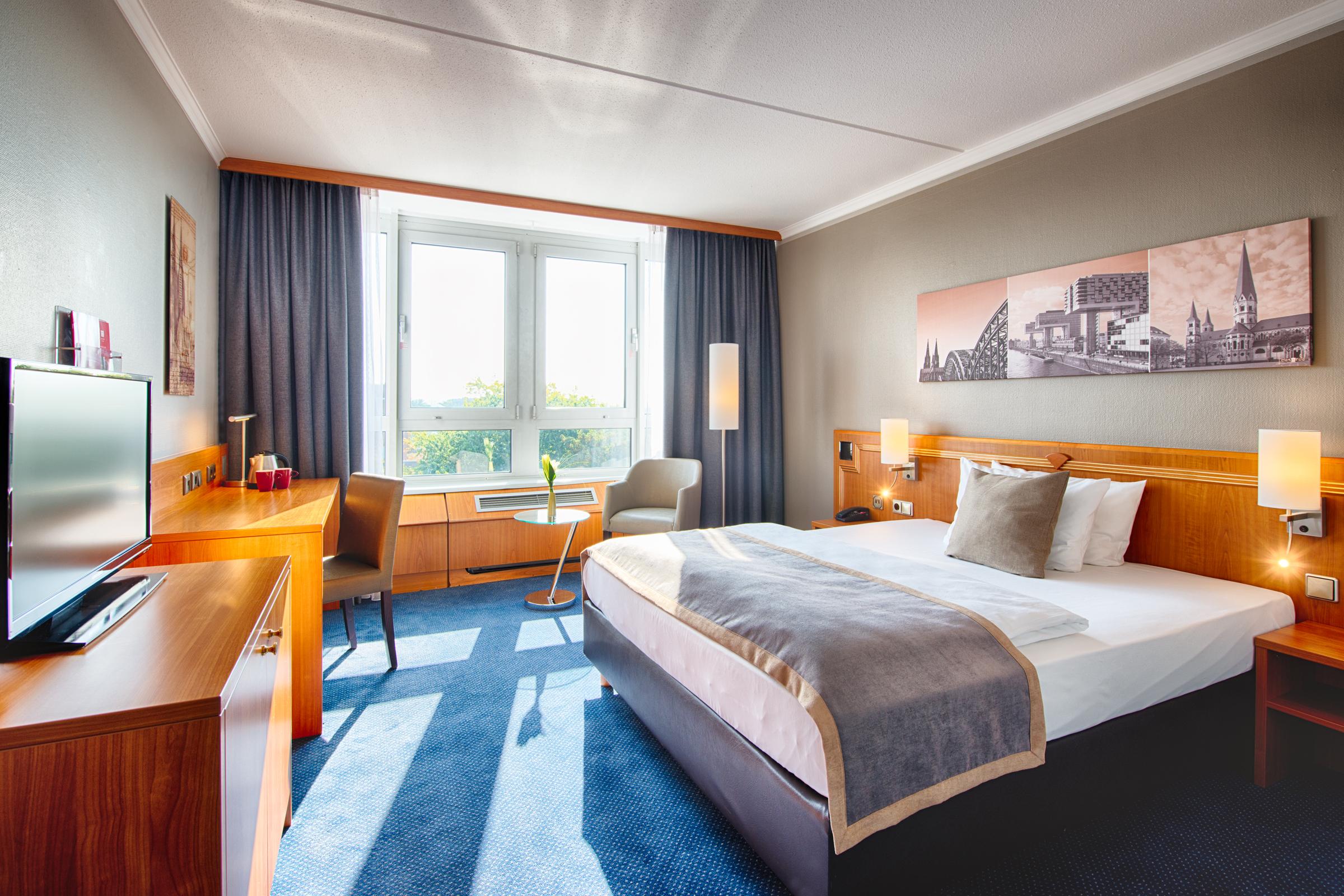 Hotel Leonardo Bonn Airport 4*