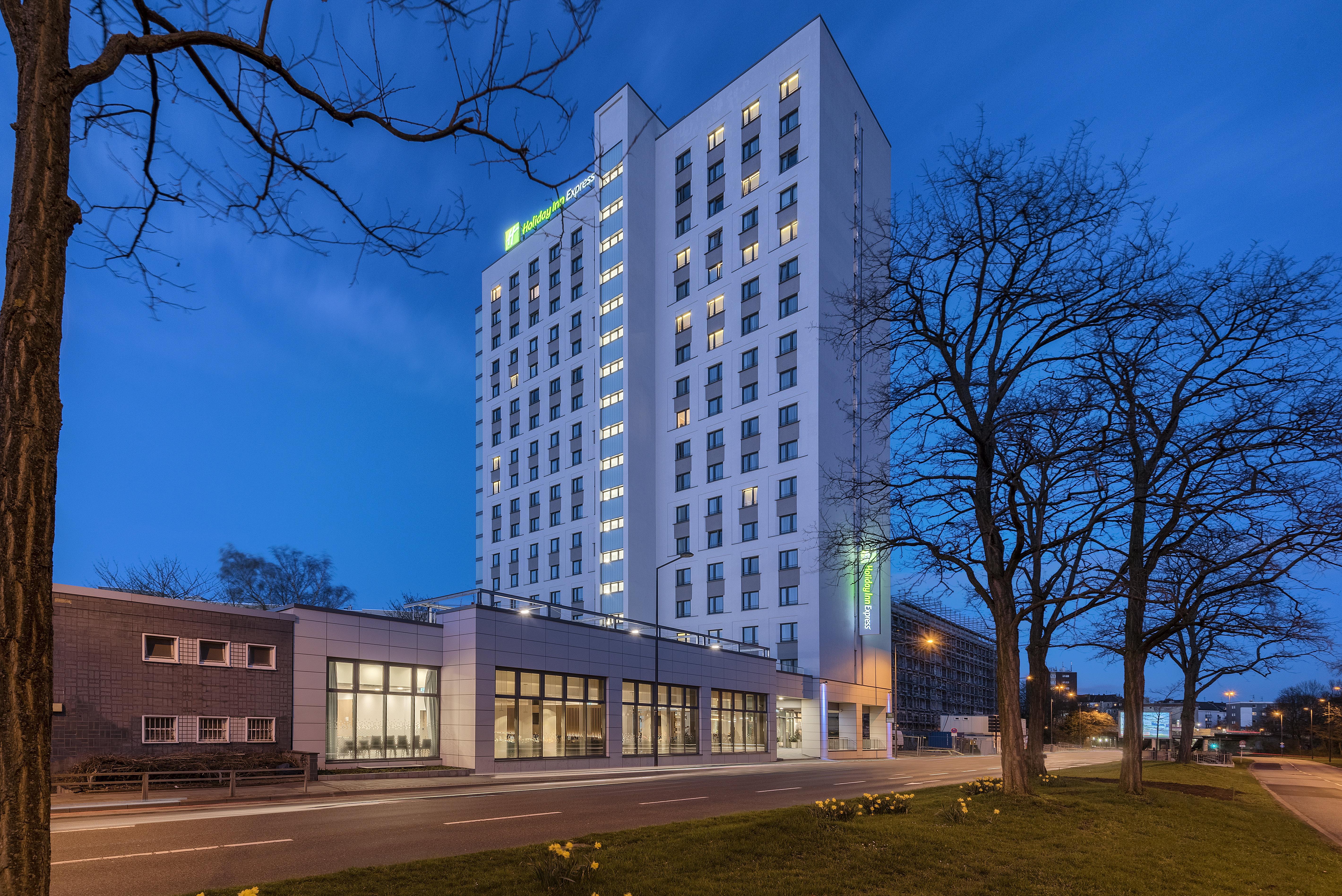 Express - - Centre Hotel