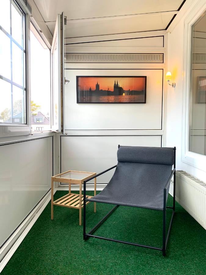 Schoene 3-zimmer-wohnung In Koeln-brueck Mit Eigenem Parkplatz Apartment