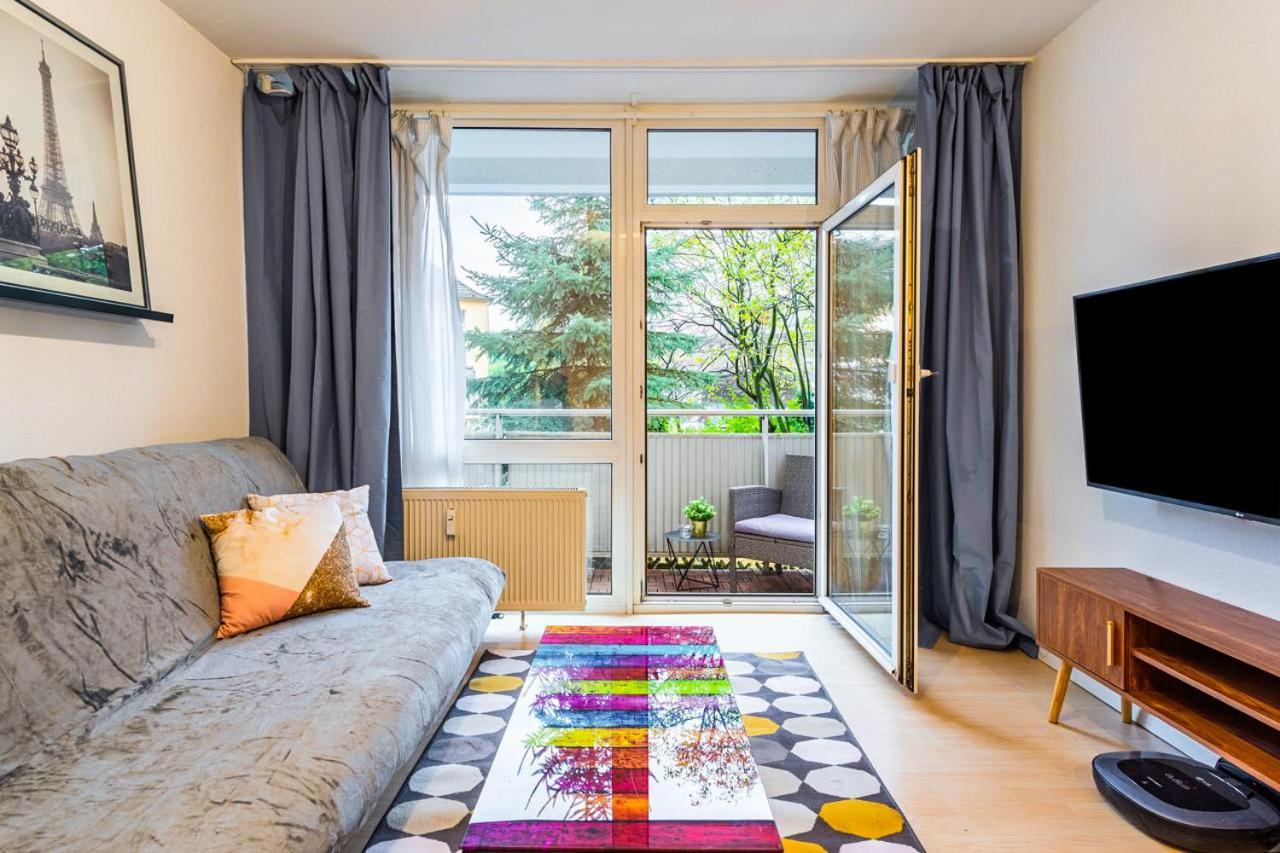 Apartment To Fair *