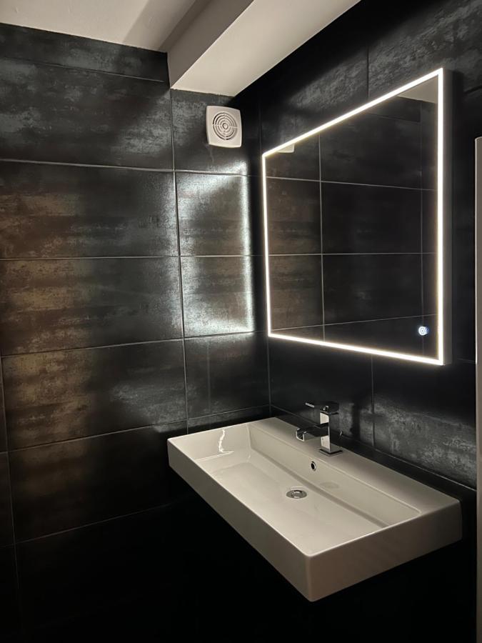 Adrett Am Dom - Digital Access Hotel Cologne