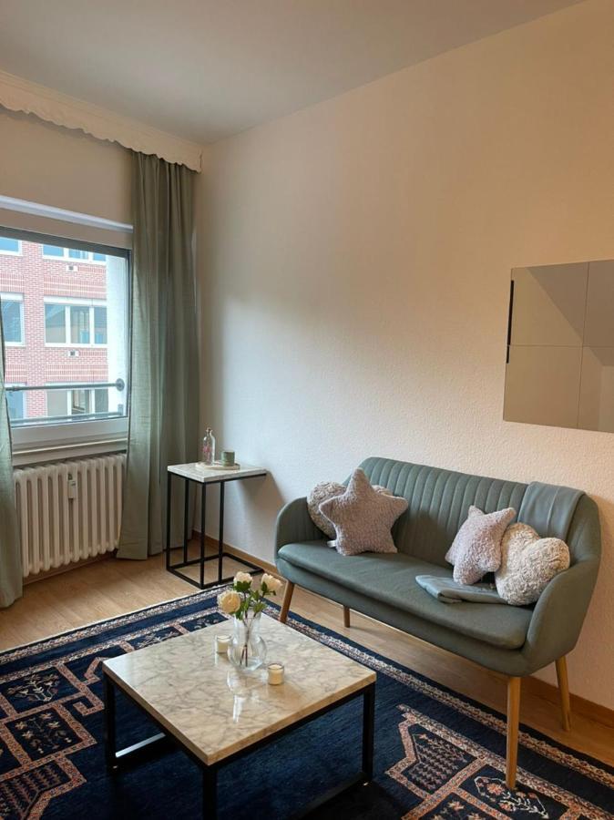 Apartament Riverside Attic Near The Chocolate Museum *