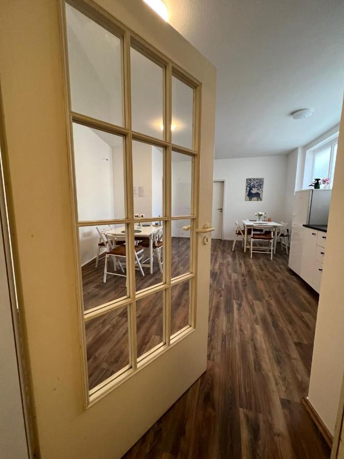 Shared At Heumarkt, City Center Apartment *