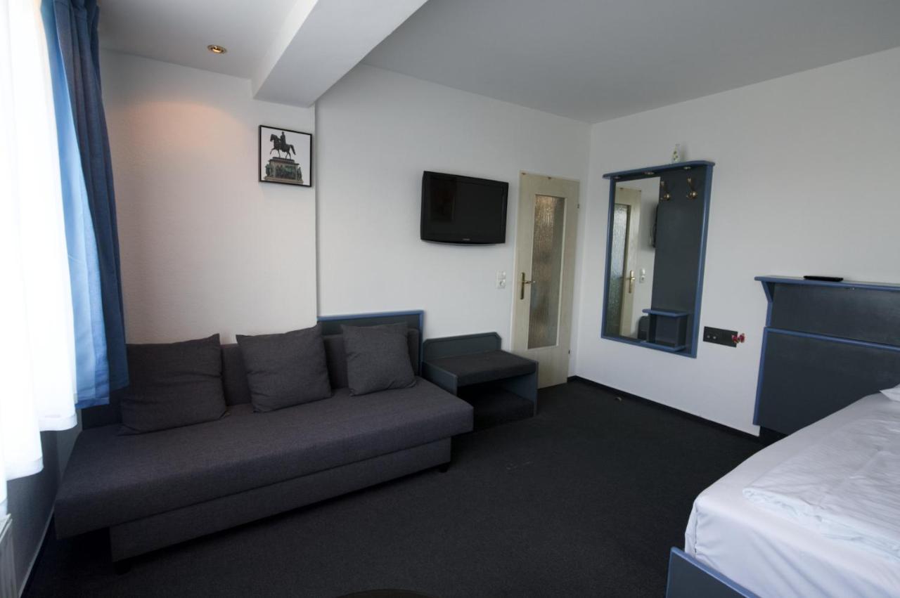 Merian Hotel 3*
