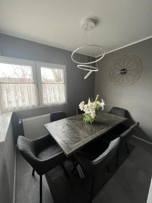 Beautiful With 60 M2 Top Location In To Work & Relax Apartament