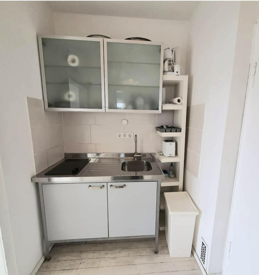 Apartment A-partment • Koeln- Mediapark *