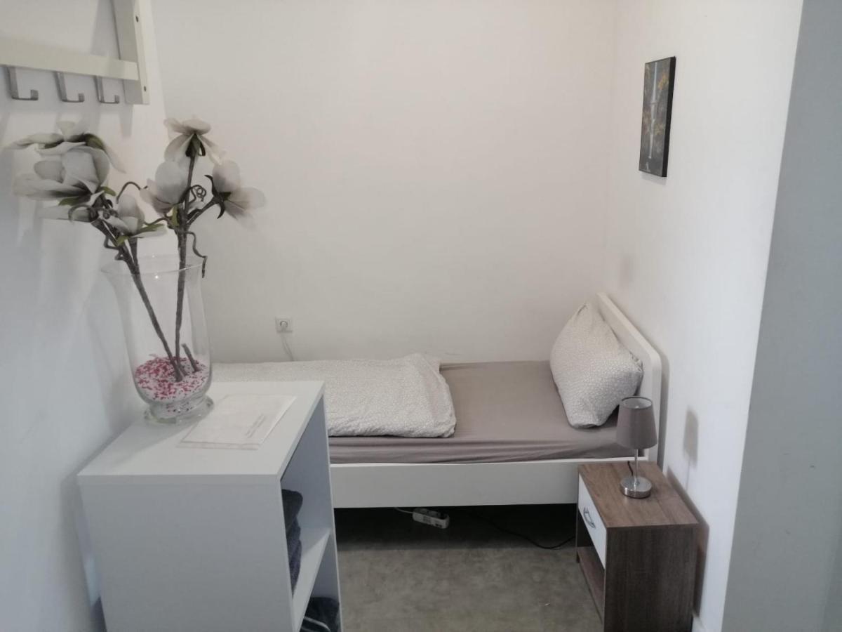 Apartament In 1b *