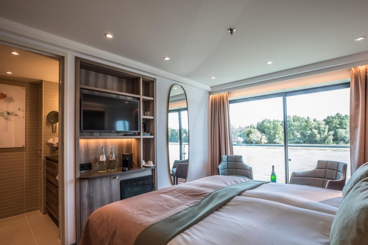 Fairtours Hotelschiff Antonia***** Botel Cologne