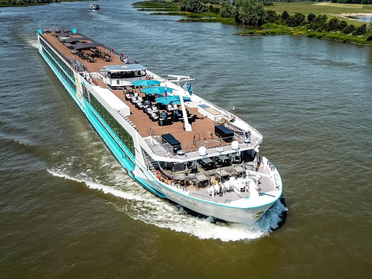 Botel Fairtours Hotelschiff Antonia*****