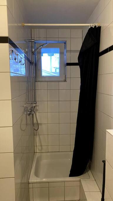 Mit Grossem Balkon Im Belgischen Viertel *