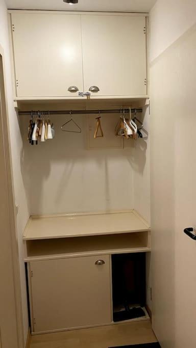 Appartement Mit Grossem Balkon Im Belgischen Viertel *
