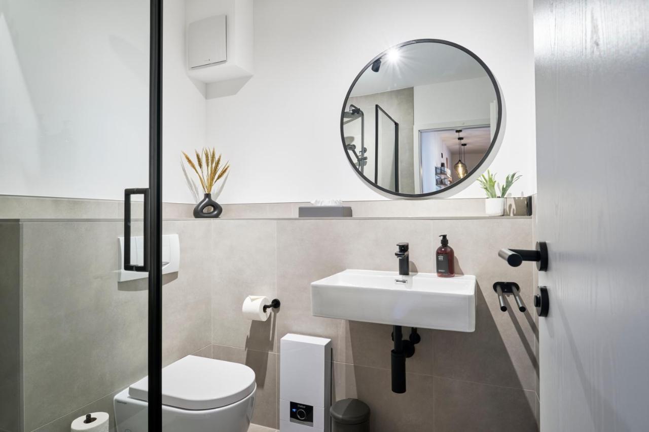Park Avenue - Design Friesenstrasse - 4 Pers - Wlan - Netflix - 65 Zoll Tv * Cologne