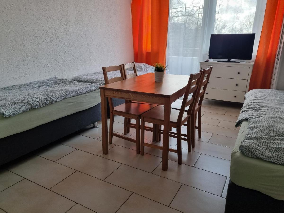 Workers-sleep-station Apartment