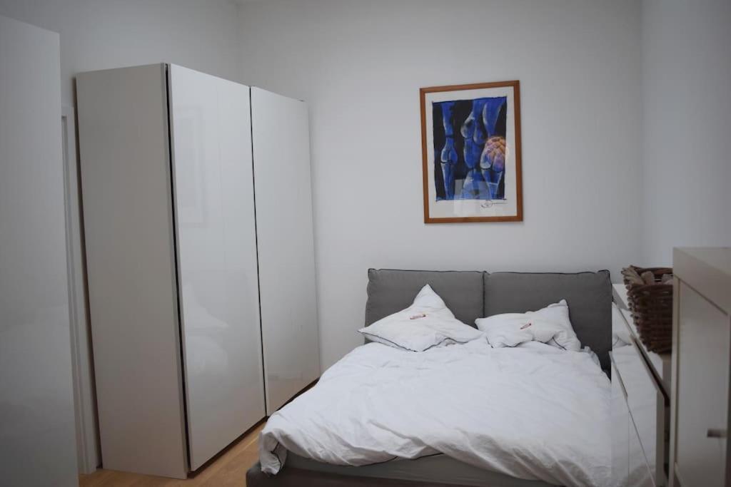 Hochwertige 4-zimmer-wohnung In Koln-sulz Cologne
