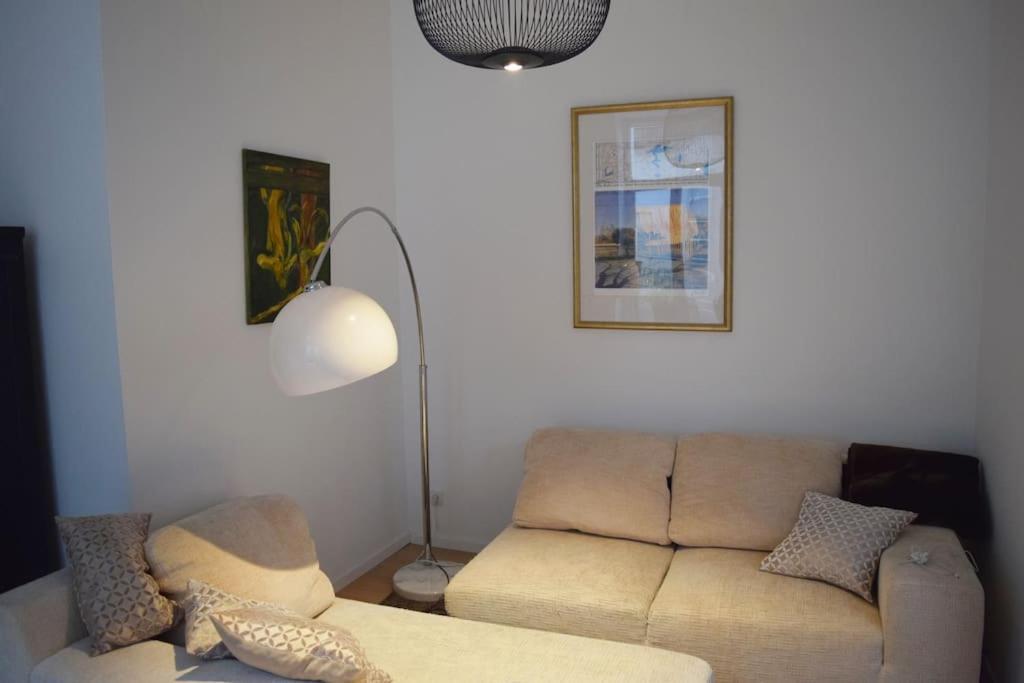 Hochwertige 4-zimmer-wohnung In Koln-sulz