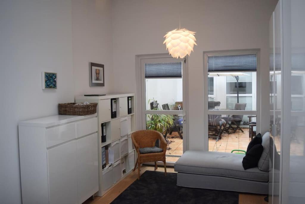 Apartment Hochwertige 4-zimmer-wohnung In Koln-sulz Cologne