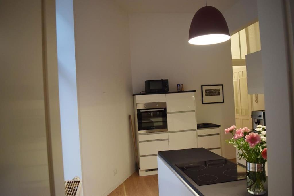 Apartment Hochwertige 4-zimmer-wohnung In Koln-sulz Cologne