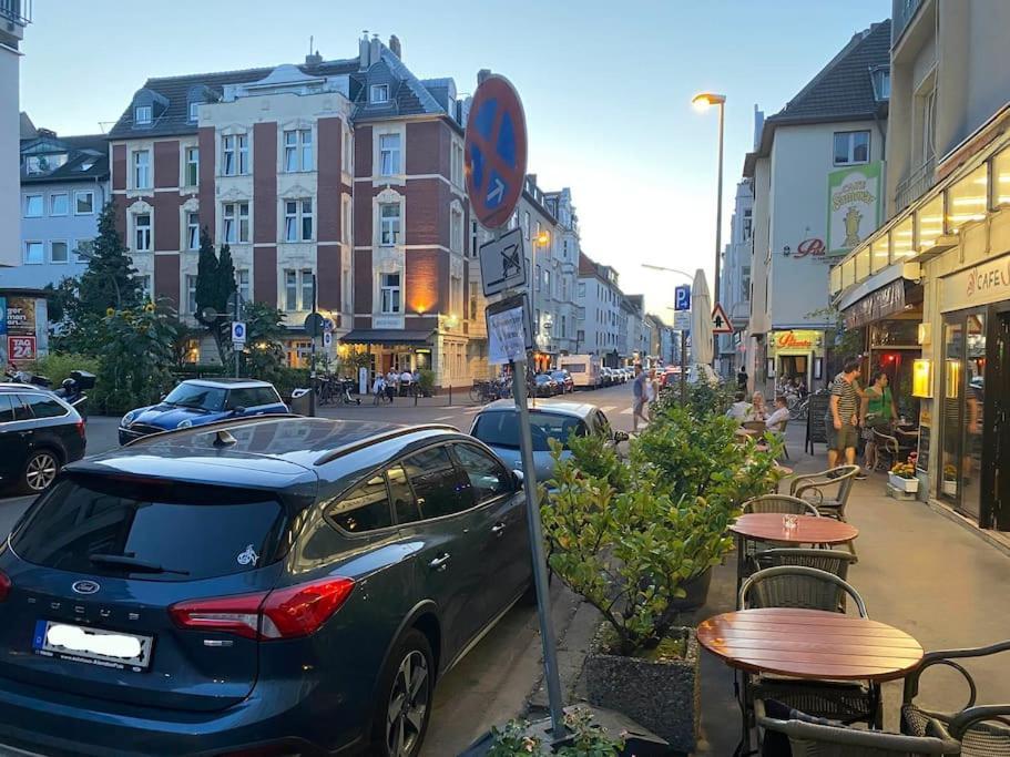 Apartment Hochwertige 4-zimmer-wohnung In Koln-sulz *
