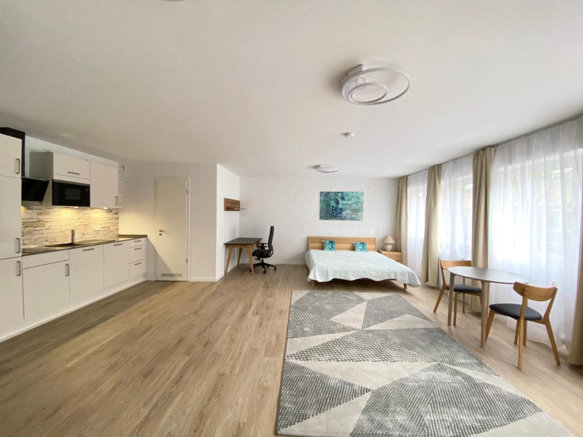 Appartement Sehr Zentral, Geraumiges, Helles Studio-apartment *