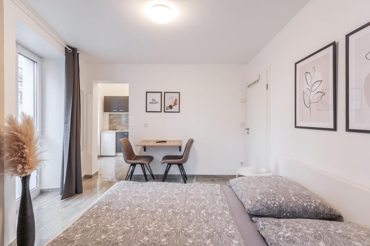 Apartments Cologne *