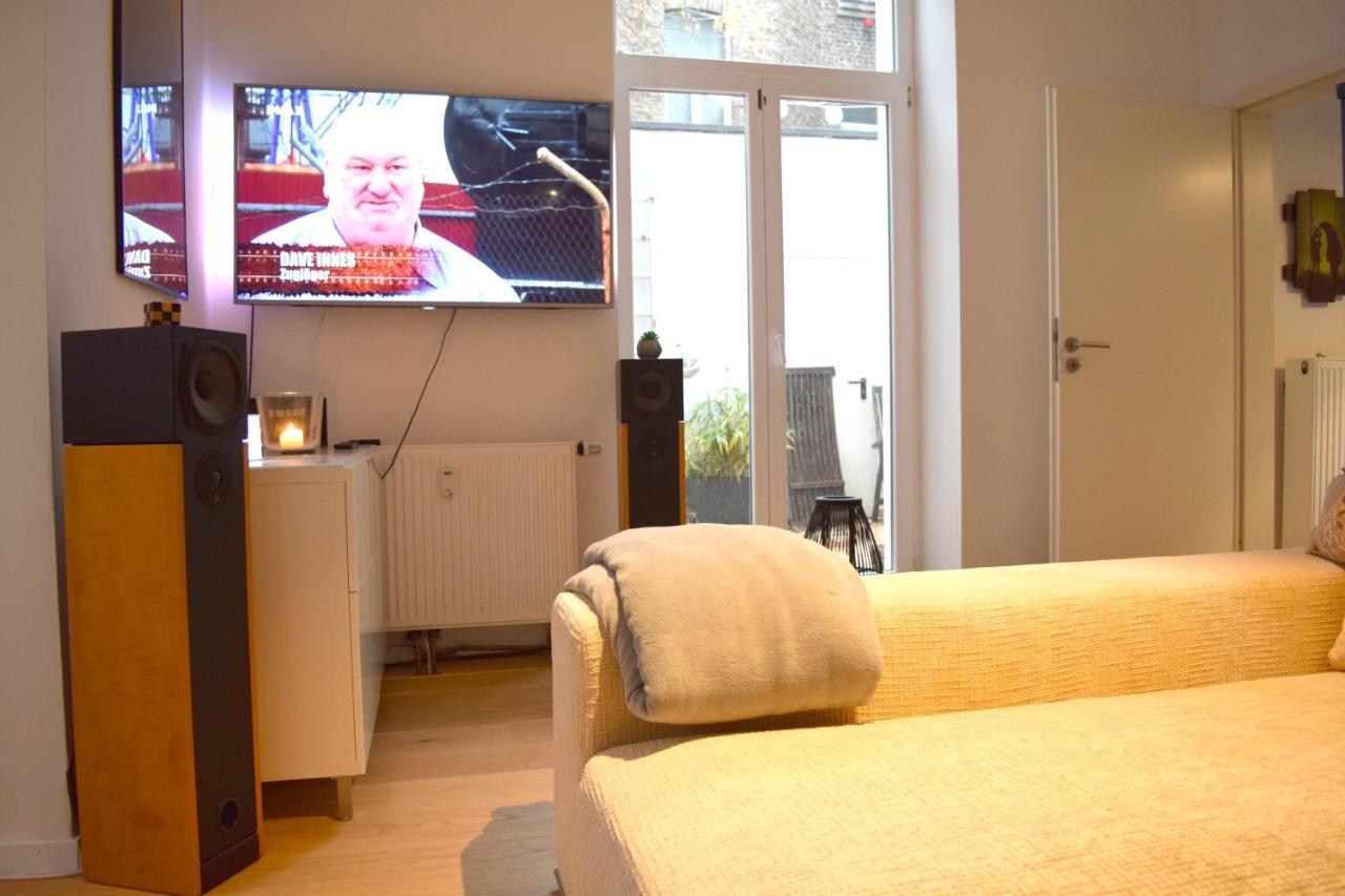 Hochwertige 4-zimmer-wohnung In Koln-sulz