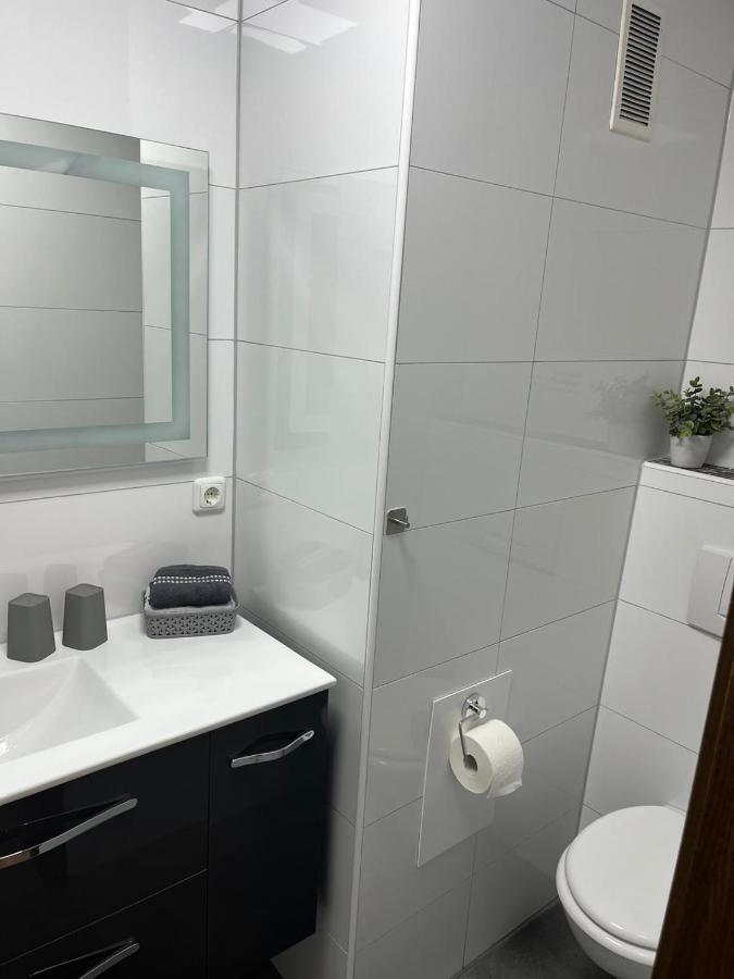 Emilia Apartment
