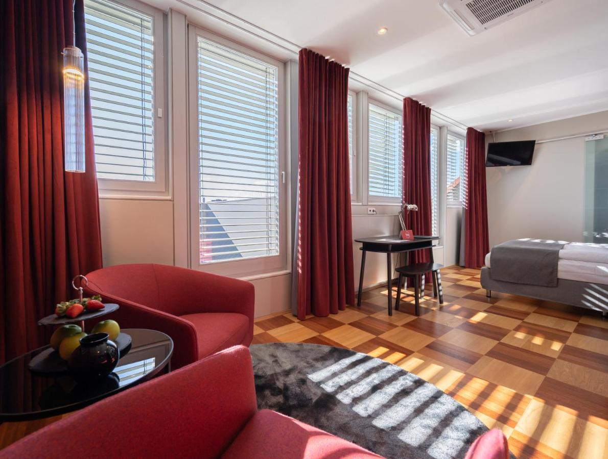 Hotel The New Yorker Köln-messe 4*