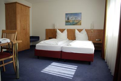 Hotel Airport Business