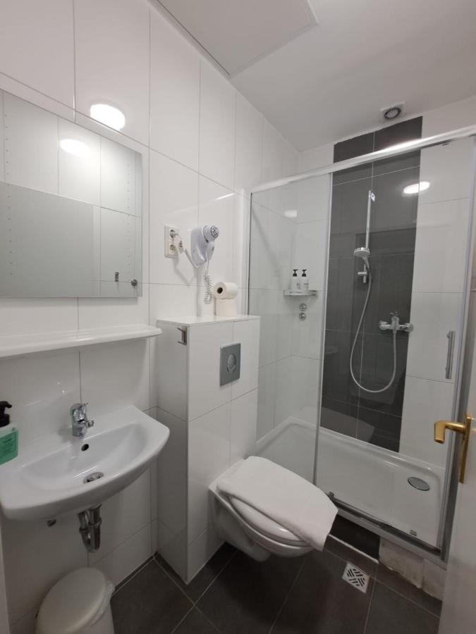 Tempelhof - City-messe-arena Hotel 3*