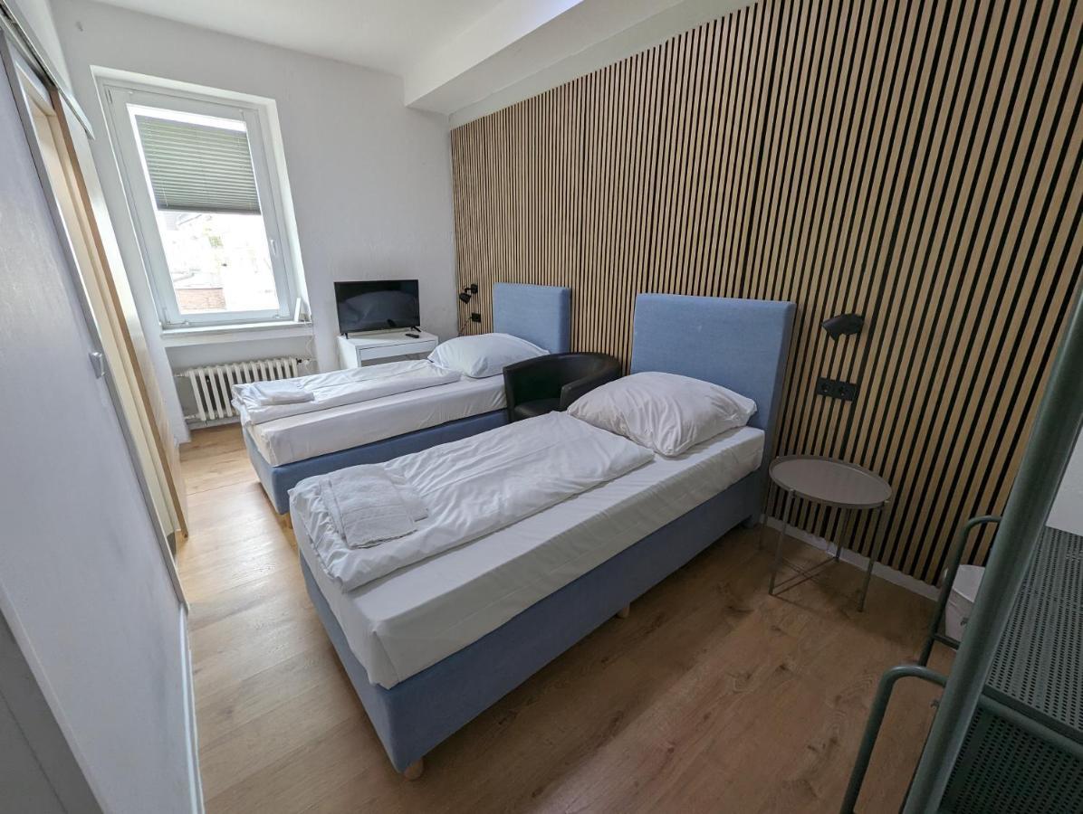 Tempelhof - City-messe-arena 3*