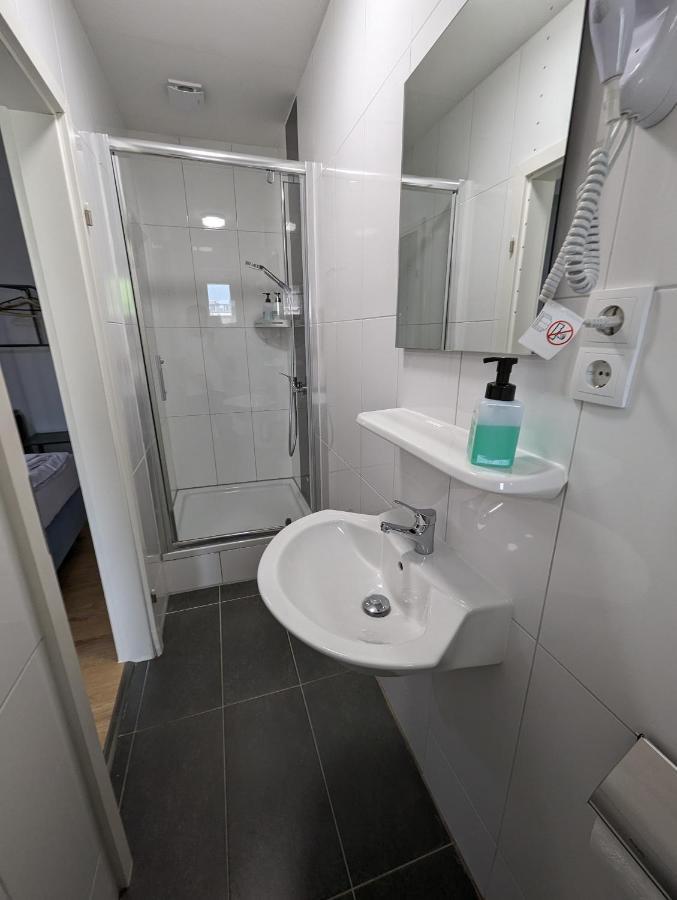 Tempelhof - City-messe-arena Hotel Kolonia