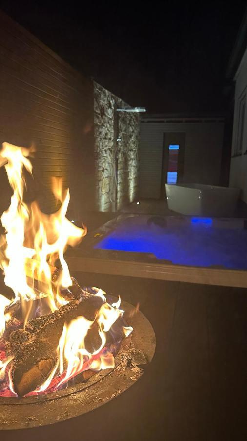 Designer-loft Mit Whirlpool Apartamento *