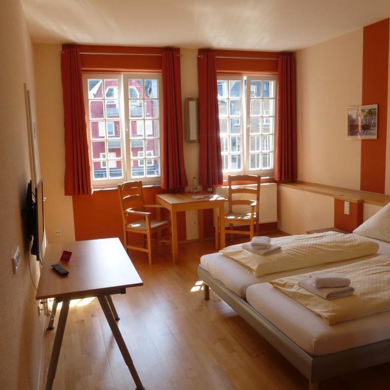 Altstadt-hotel Guest house