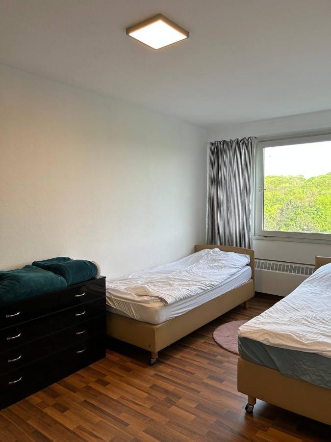 Apartment Moeblierte Im Herkules Neuehrenfeld *