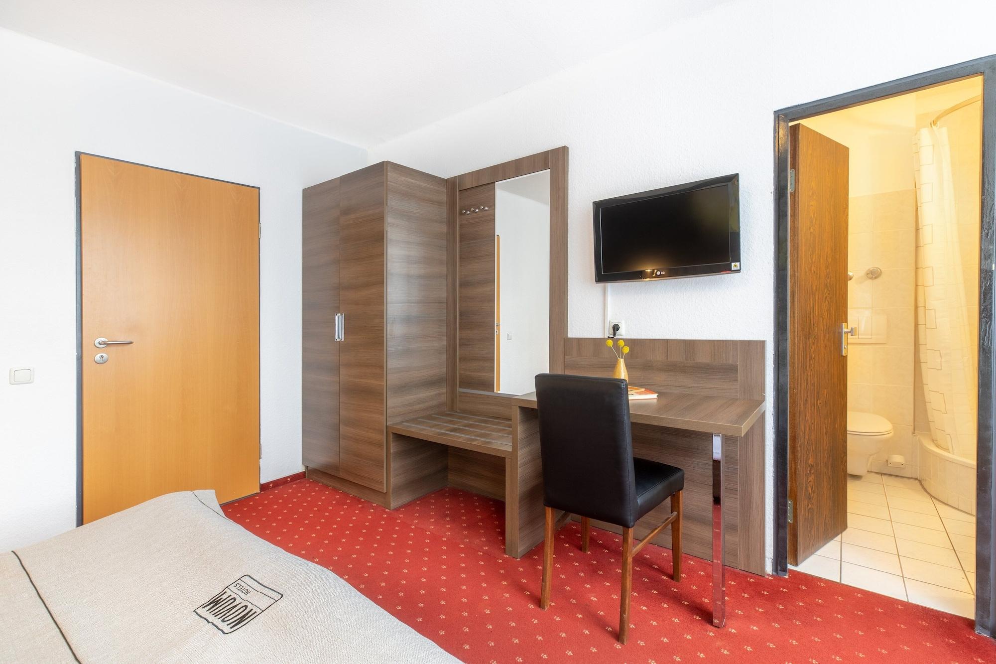Leonet Hotel 3*