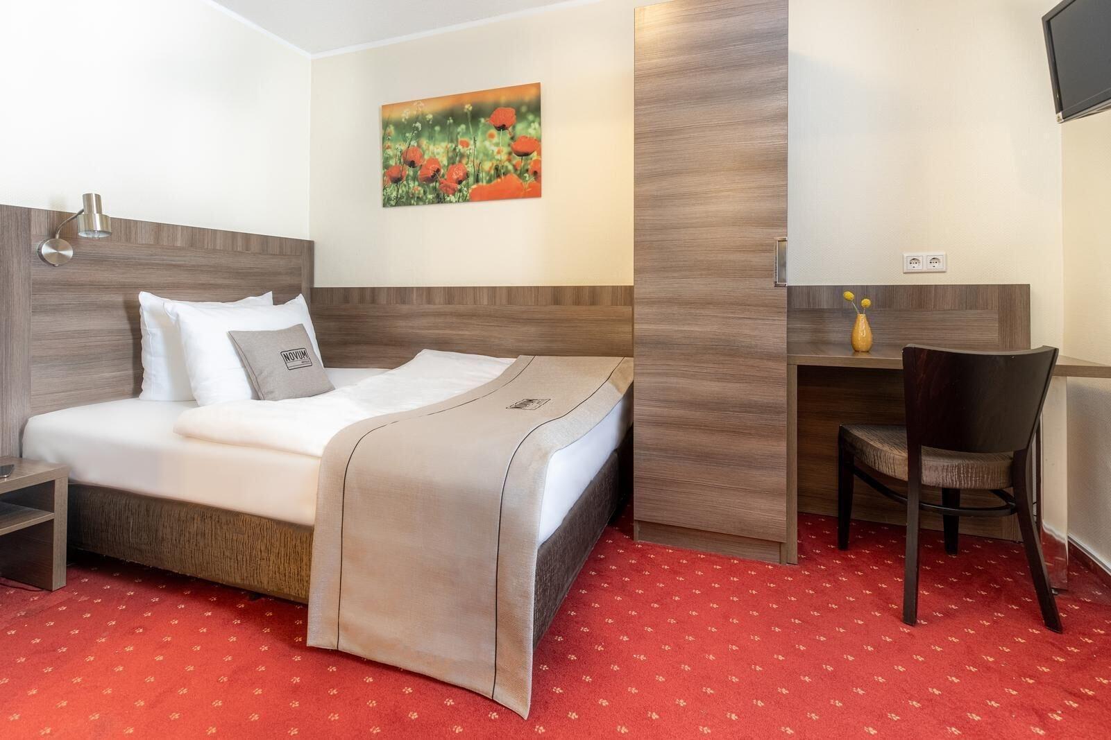 Hotel Novum Leonet Altstadt 3*