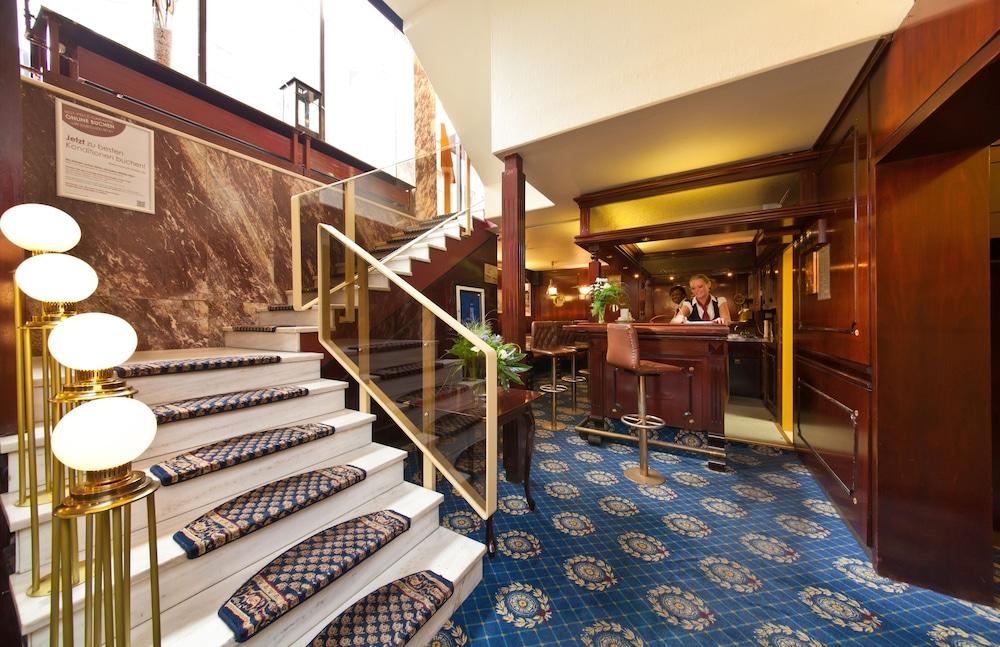 Leonet Hotel 3*