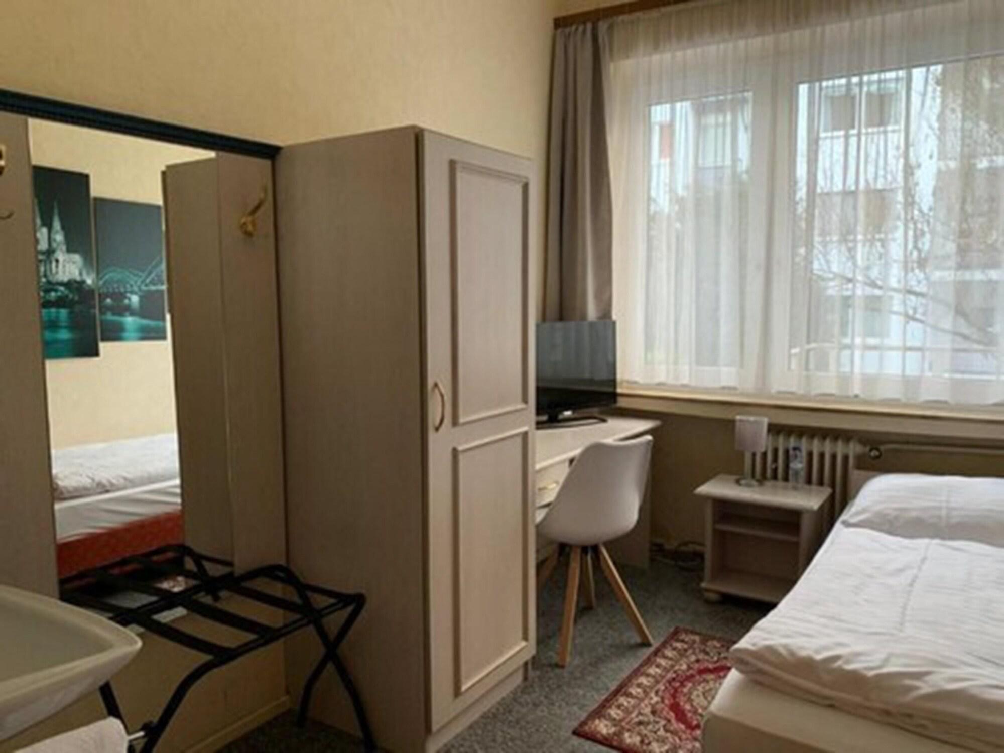 Hotel Berg 2*