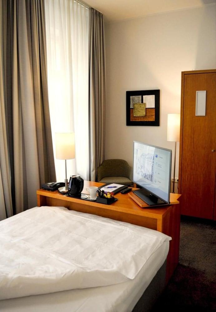 Astor & Hotel 4*