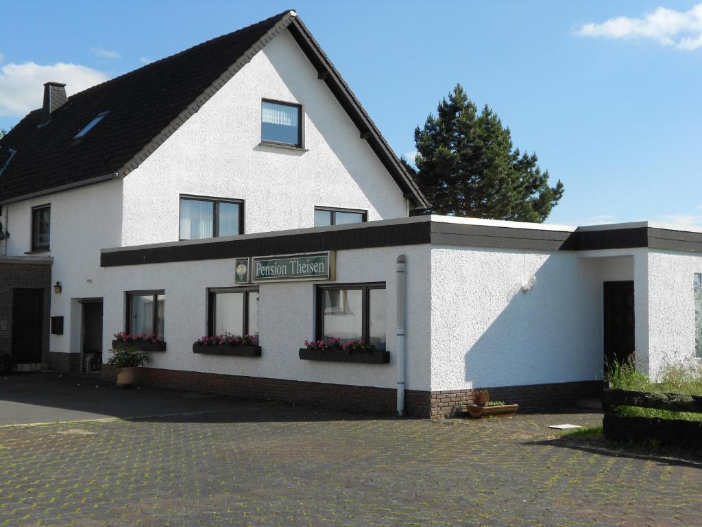 Theisen Guest house *