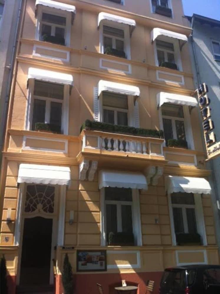 Buchholz Downtown Hotel