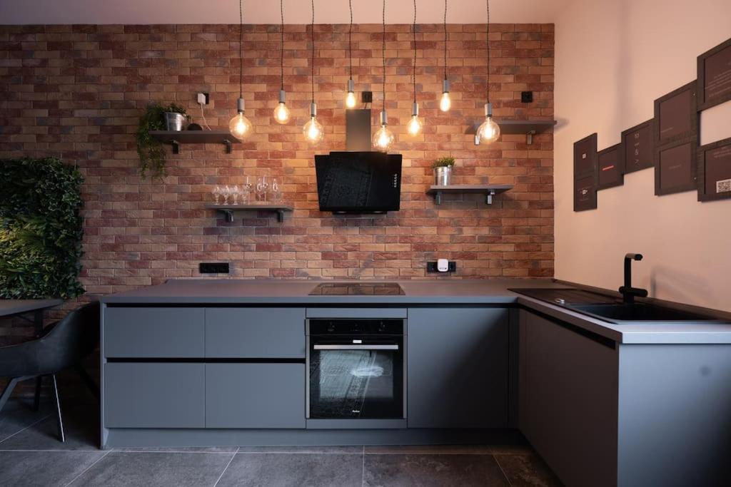 Loft Design 600m Zur Messe/lanxess Apartment *
