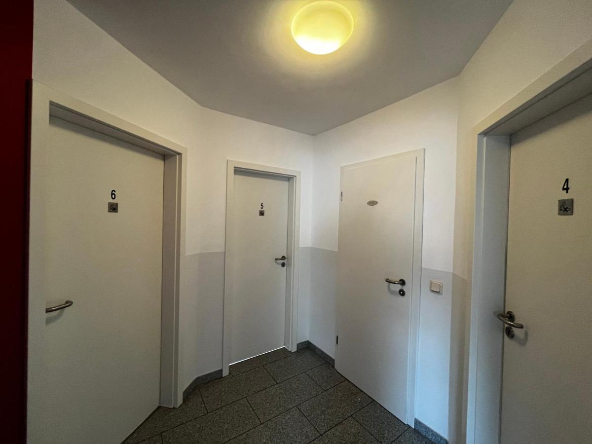 In Neusserstrasse Hostel *