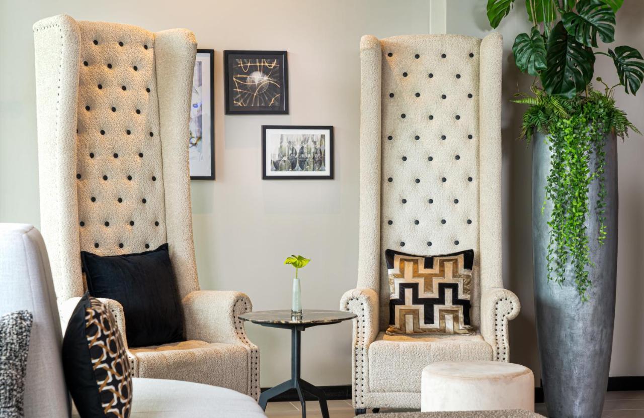 Hotel Leonardo Royal Bonn Airport 4*