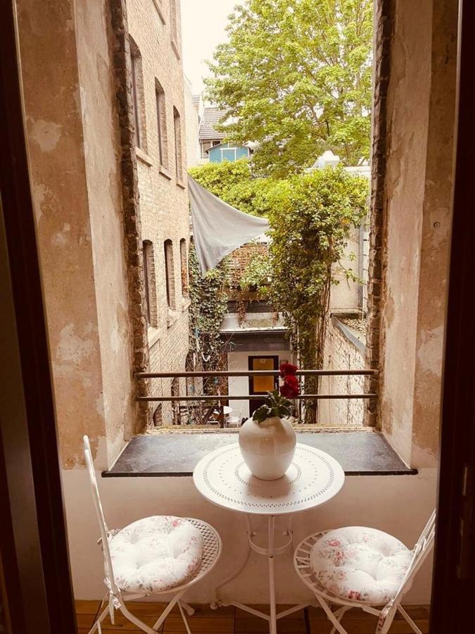 Apartment Retro Im Herzen Von Deutz *