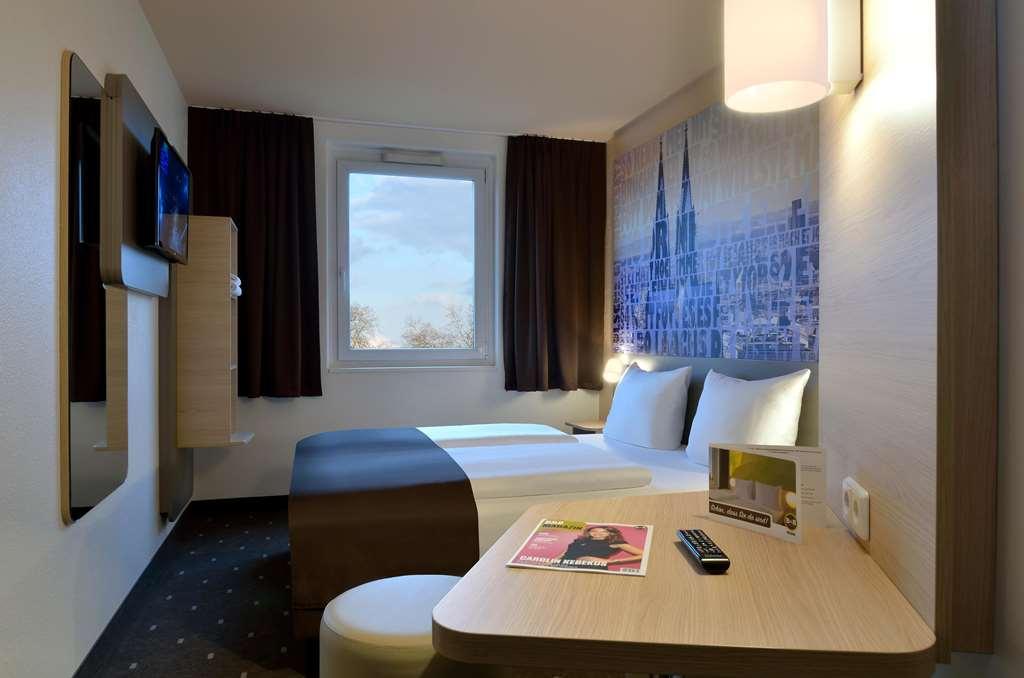Koeln-west Hotel