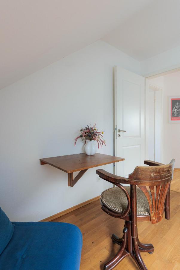 Spacious And Kids-friendly Modernized Farmhouse Near City Of Holiday home