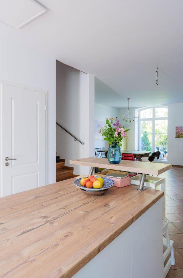 Spacious And Kids-friendly Modernized Farmhouse Near City Of *