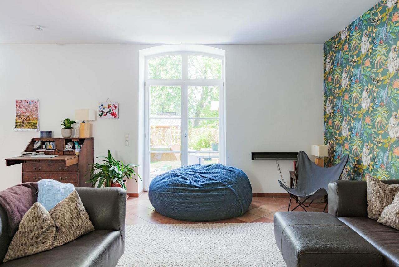 Spacious And Kids-friendly Modernized Farmhouse Near City Of Holiday home