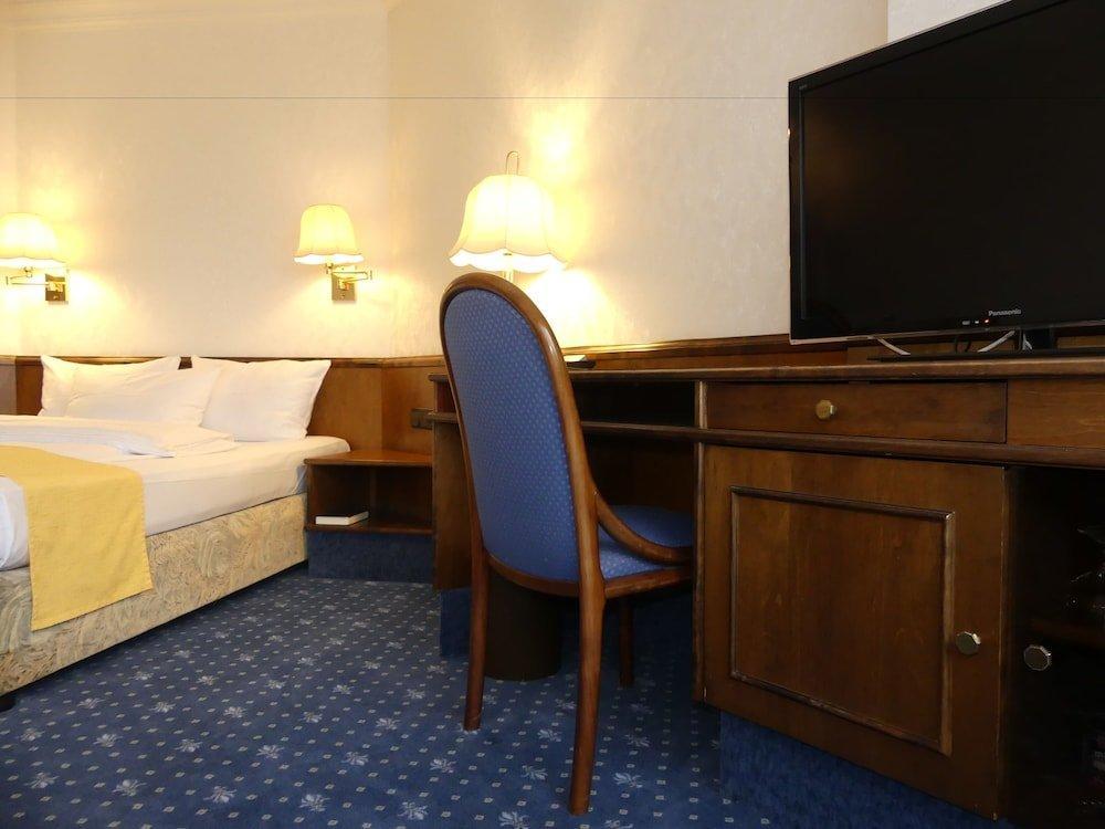 Appartel Am Dom Hotel 4*